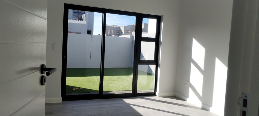 4 Bedroom Property for Sale in Sandown Western Cape